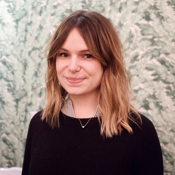 Meet your Posher, Ali - Picture 1 of 1